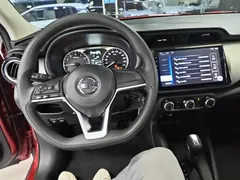 2021 Nissan Kicks 1.5L XL CVT — фото 10