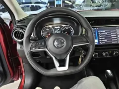 2021 Nissan Kicks 1.5L XL CVT — фото 11
