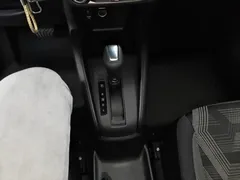 2021 Nissan Kicks 1.5L XL CVT — фото 14