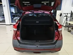 2021 Nissan Kicks 1.5L XL CVT — фото 19