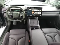 2025 Xpeng P7 750 4WD High Performance Ultra — фото 10