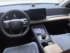 2025 BYD Song Pro 2nd Gen DM-i PHEV 75km, белый — фото 12