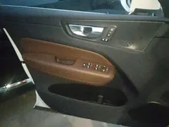 2022 Volvo XC60 4WD Zhiyi Luxury, белый — фото 7