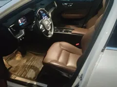 2022 Volvo XC60 4WD Zhiyi Luxury, белый — фото 9