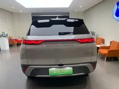 2023 BYD Frigate 07 DM-i PHEV 205km Premium — фото 5