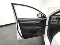 2021 Geely Emgrand UP 1.5L MT Luxury, белый — фото 7