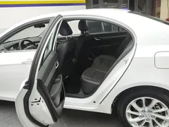 2021 Geely Emgrand UP 1.5L MT Luxury, белый — фото 11