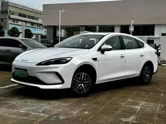 2025 BYD Seal 05 PHEV 120KM Smart Driving Flagship, белый — фото 1