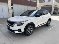 2021 Kia Seltos 1.5L CVT Trend, белый — фото 3