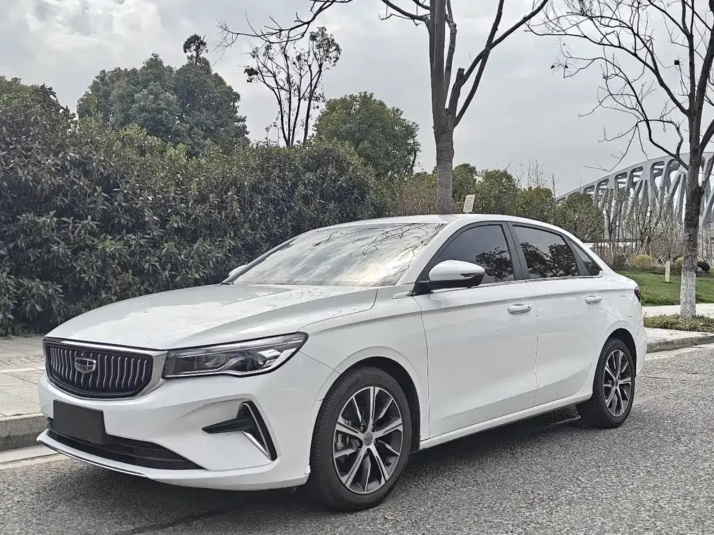 2022 Geely Emgrand 4th Gen 1.5L CVT Luxury