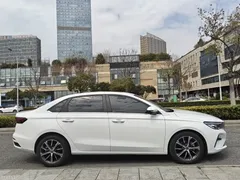 2022 Geely Emgrand 4th Gen 1.5L CVT Luxury, белый — фото 4