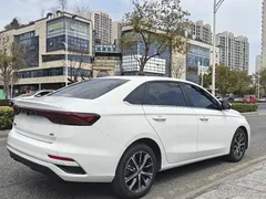2022 Geely Emgrand 4th Gen 1.5L CVT Luxury, белый — фото 13