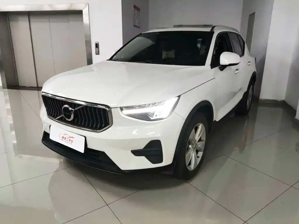 2023 Volvo XC40 Fashion