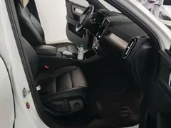2023 Volvo XC40 Fashion, белый — фото 13