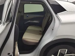 2023 BYD Yuan PLUS Champion 510km Excellence, белый — фото 15