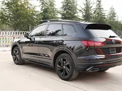 2021 Volkswagen Touareg 3.0TSI Black Sport Package, чёрный — фото 4