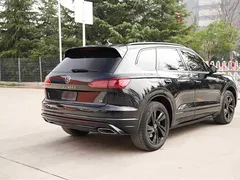 2021 Volkswagen Touareg 3.0TSI Black Sport Package, чёрный — фото 6