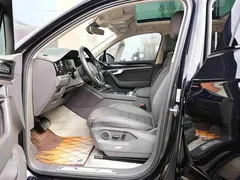 2021 Volkswagen Touareg 3.0TSI Black Sport Package, чёрный — фото 10