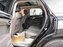 2021 Volkswagen Touareg 3.0TSI Black Sport Package, чёрный — фото 11