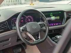 2021 Volkswagen Touareg 3.0TSI Black Sport Package, чёрный — фото 14