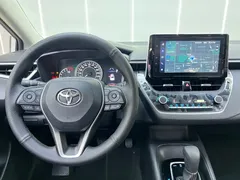 2021 Toyota Corolla 1.2T S-CVT Luxury, белый — фото 9