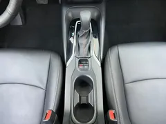 2021 Toyota Corolla 1.2T S-CVT Luxury, белый — фото 12