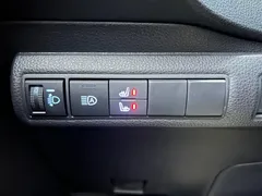 2021 Toyota Corolla 1.2T S-CVT Luxury, белый — фото 13