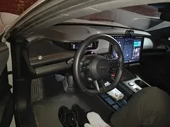2024 Xiaomi SU7 RWD Standard Founder Edition — фото 12