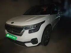 2021 Kia Seltos 1.5L CVT Trend, белый — фото 1
