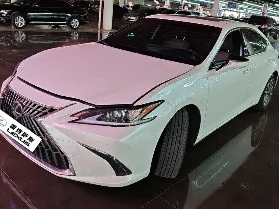 2022 Lexus ES 200 Excellence