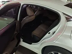 2022 Lexus ES 200 Excellence, белый — фото 5