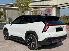 2023 Geely Atlas L 1.5TD DCT Luxury, белый — фото 5