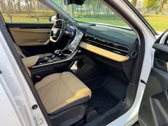2023 Geely Atlas L 1.5TD DCT Luxury, белый — фото 11