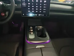 2024 Xiaomi SU7 RWD Long Range Smart Driving, зелёный — фото 13