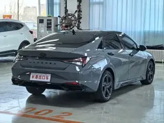 2022 Hyundai Elantra 1.5L CVT LUX Premium — фото 6