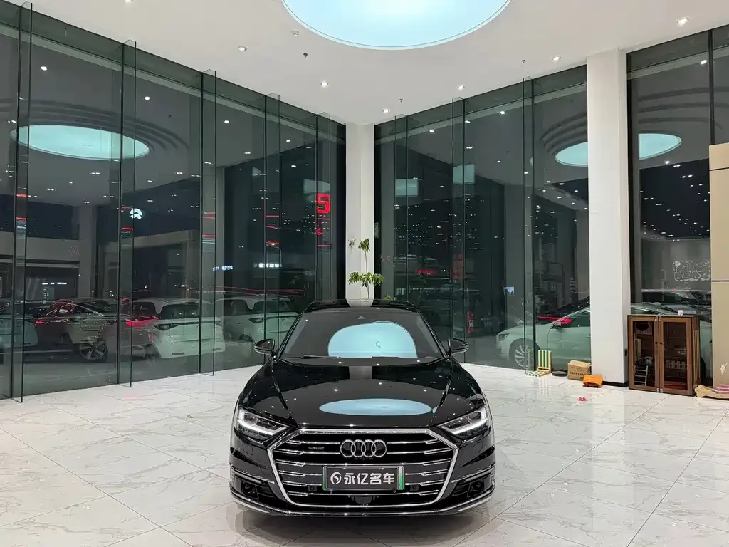2022 Audi A8L 60 TFSIe quattro PHEV Collector's Edition