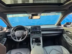 2019 Toyota Avalon 2.0L Luxury, чёрный — фото 7