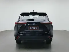 2023 Toyota Highlander 2.5L Hybrid 4WD Elite 7-seat, чёрный — фото 4