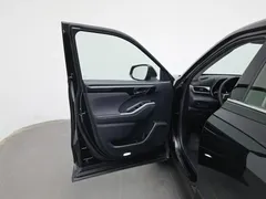 2023 Toyota Highlander 2.5L Hybrid 4WD Elite 7-seat, чёрный — фото 8