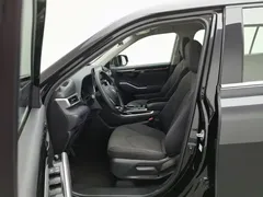 2023 Toyota Highlander 2.5L Hybrid 4WD Elite 7-seat, чёрный — фото 10