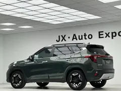 2023 Kia Seltos 1.5L CVT Premium, зелёный — фото 6