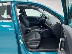 2022 Audi Q2L 35 TFSI Sport, синий — фото 22