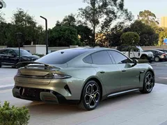 2024 Xiaomi SU7 RWD Long Range Advanced ADAS Pro, зелёный — фото 6