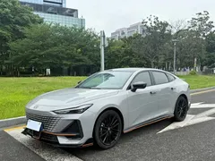 2022 Changan UNI-V 1.5T Sport — фото 1