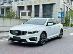 2023 Geely Preface 1.5TD Kunlun, белый — фото 1