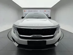 2021 Kia Seltos 1.5L CVT Trend, белый — фото 2