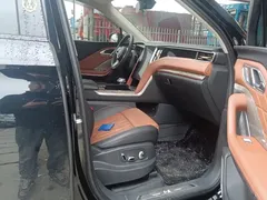 2023 Hongqi HS7 2.0T AT 4WD Qichang 6-seat, чёрный — фото 8