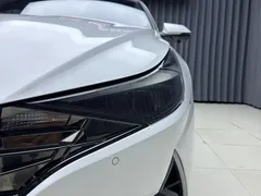 2022 Hyundai Elantra 240TGDi DCT LUX Premium, белый — фото 7