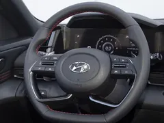 2022 Hyundai Elantra 240TGDi DCT LUX Premium, белый — фото 12