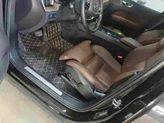 2021 Volvo XC60 4WD Luxury, чёрный — фото 3